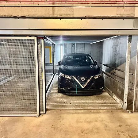 Chmielna 63 Old Town I River View Balcony I Pool - Comfy