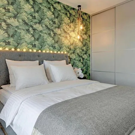 Apartment Chmielna 63 Old Town I River View Balcony I Pool - Comfy