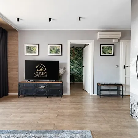 Apartment Chmielna 63 Old Town I River View Balcony I Pool - Comfy *
