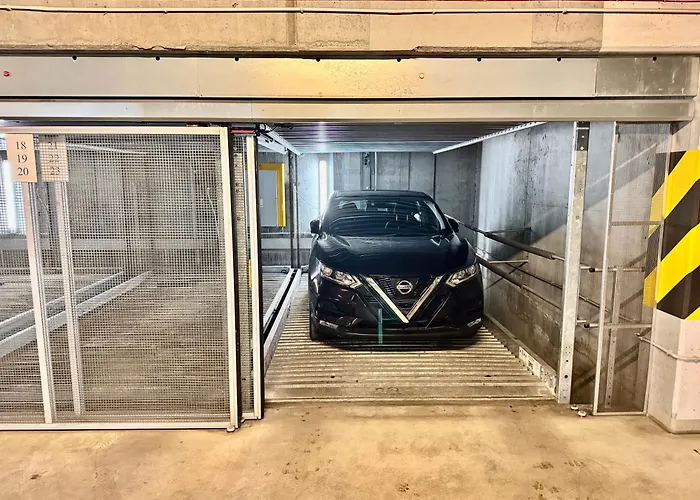 Chmielna 63 Old Town I River View Balcony I Pool - Comfy