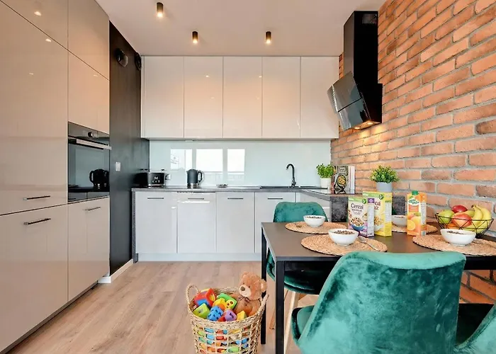 Chmielna 63 Old Town I River View Balcony I Pool - Comfy *