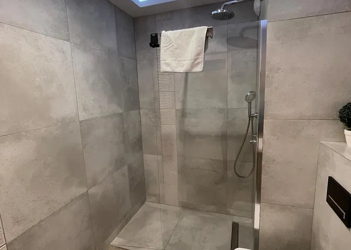 Chmielna 63 Old Town I River View Balcony I Pool - Comfy Apartment Gdansk